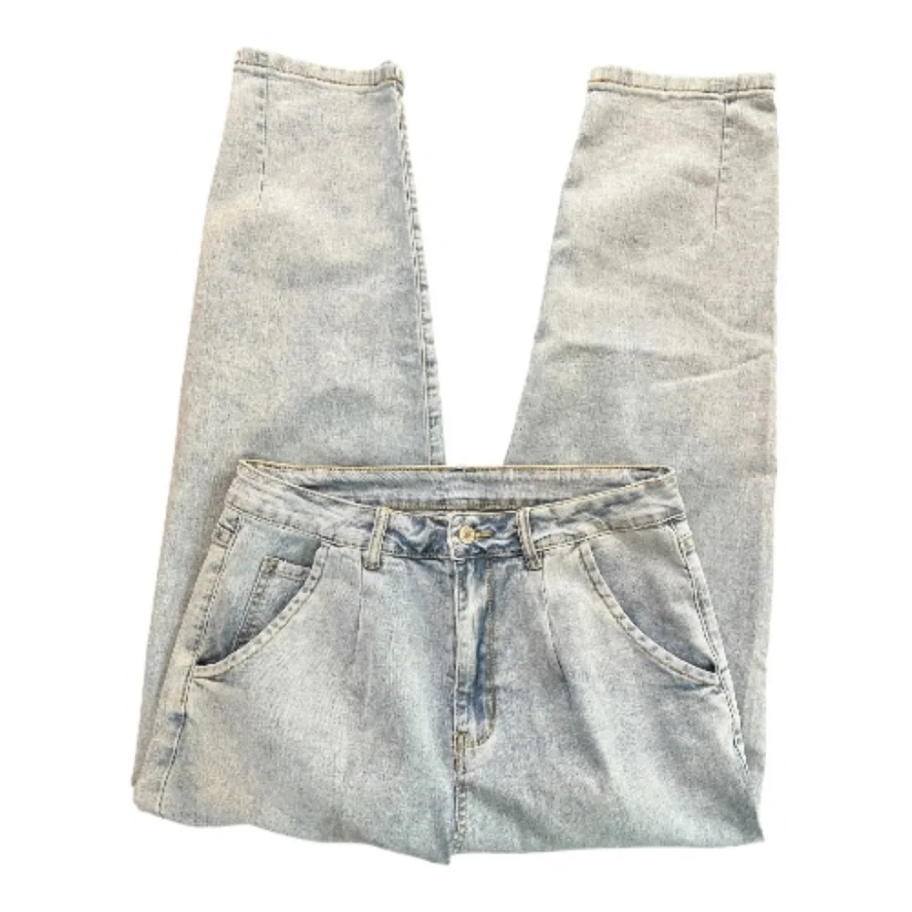 EUC women’s pleated front baggy blue jeans – size L - Picture 3 of 8